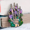Handskelett mit Blumen - Emaille Pin | Codex Anatomicus Online