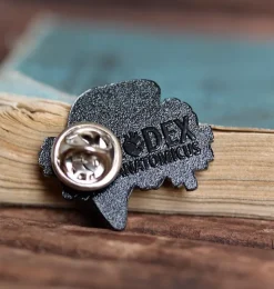 Leber mit Blüten - Emaille Pin | Codex Anatomicus Fashion